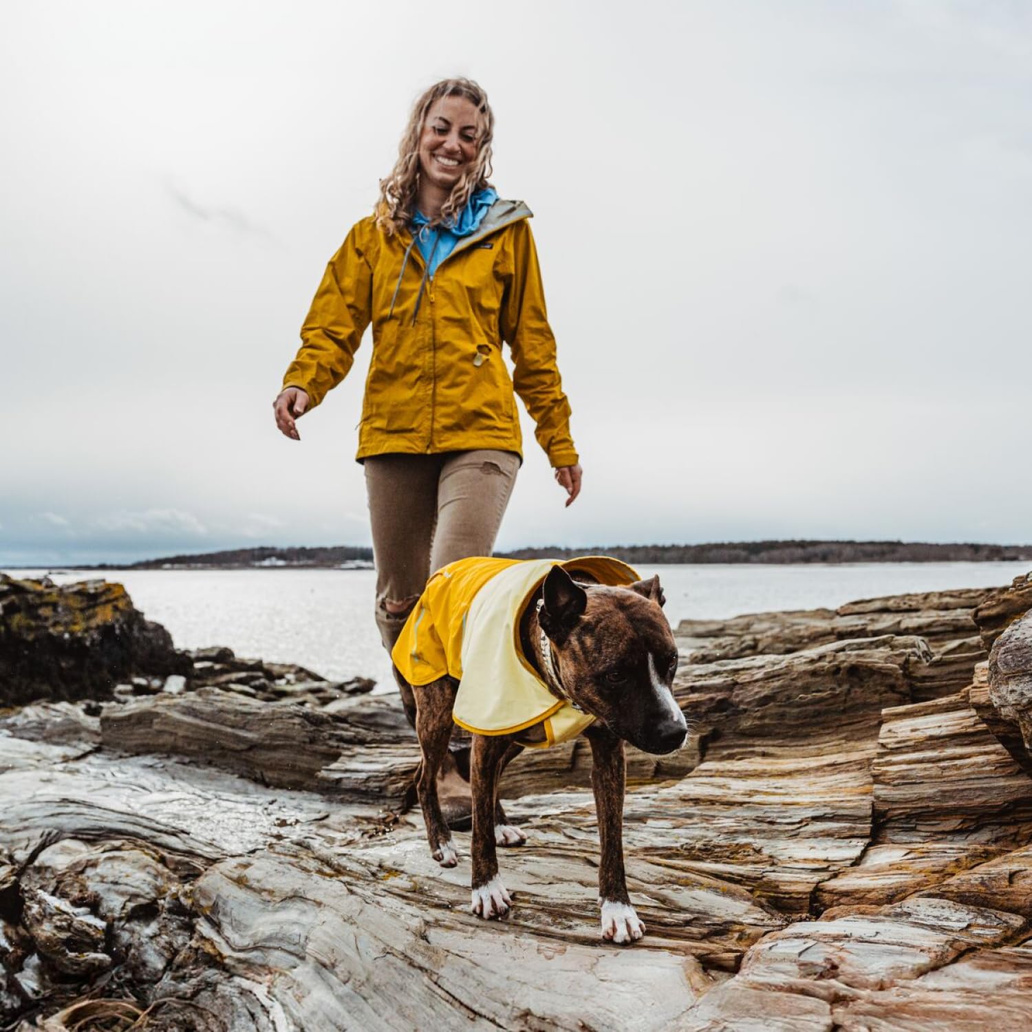 Ruffwear Sun Shower — Impermeable Cortavientos Ultraligero para Perro