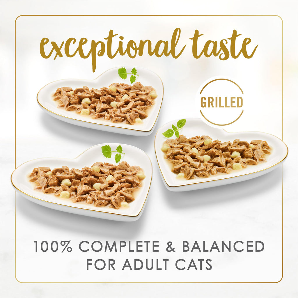 Fancy Feast Delicias con Cheddar — Paquete Variado de Alimento Húmedo para Gatos con Pollo a la Plancha, Pavo o Pescado Blanco en Salsa con Queso Cheddar — 24 Latas de 85g