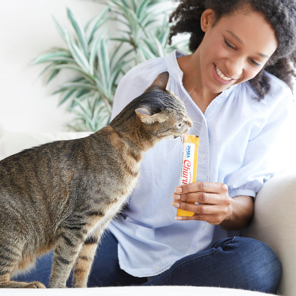 INABA Churu — Snack Cremoso Lickable sin Granos con Vitamina E y Taurina para Gato