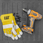 CAT Caterpillar — Tapete Protector de Compuerta Trasera para Camioneta Pick-Up, Hule Ultra Resistente de Alto Rendimiento, Universal Recortable 62" x 21" (CAMT-1509), Negro